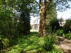 The approach to Wainwright Guest House Kendal